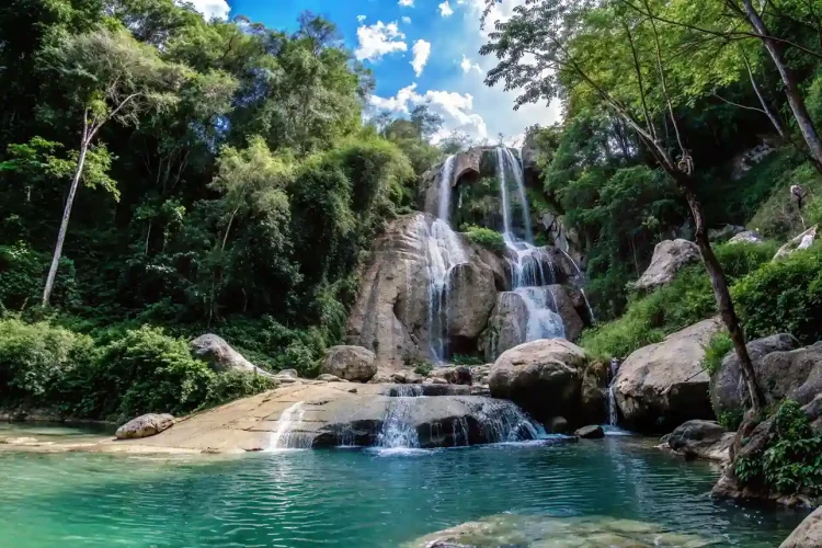 Journey with Morotai Tour